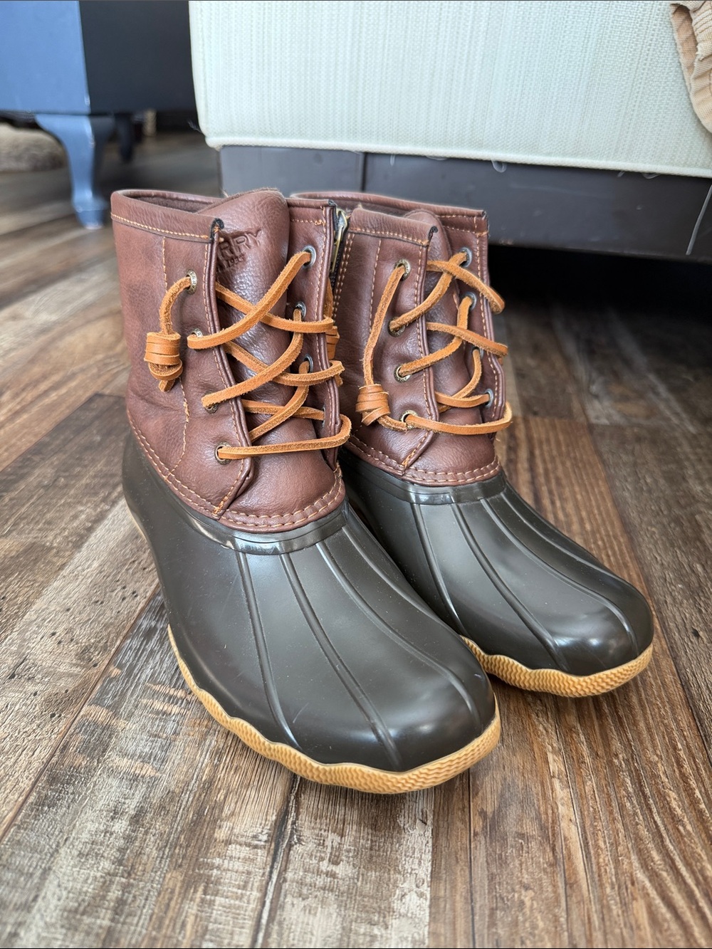 NWOT Sperry brown leather saltwater boots size girls 3